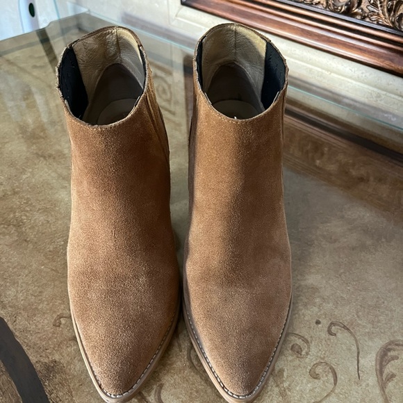 Ivylee Copenhagen Chelsea Suede Pull On Ankle Boots Size 38 - Picture 7 of 7